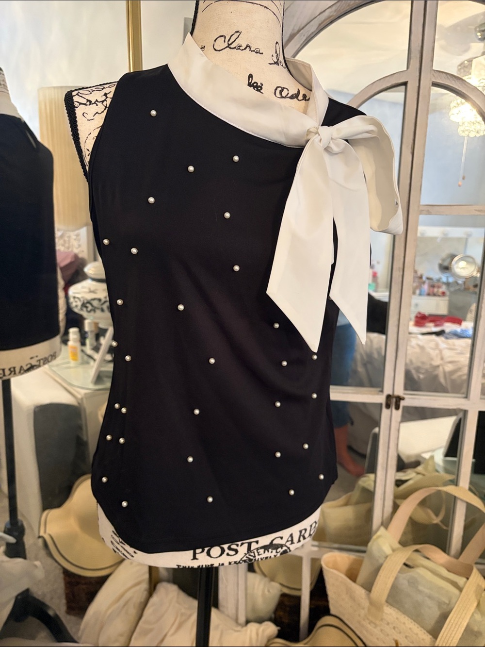 SHEIN Black Sleeveless Pearl-Embellished Top with White Bow Neck